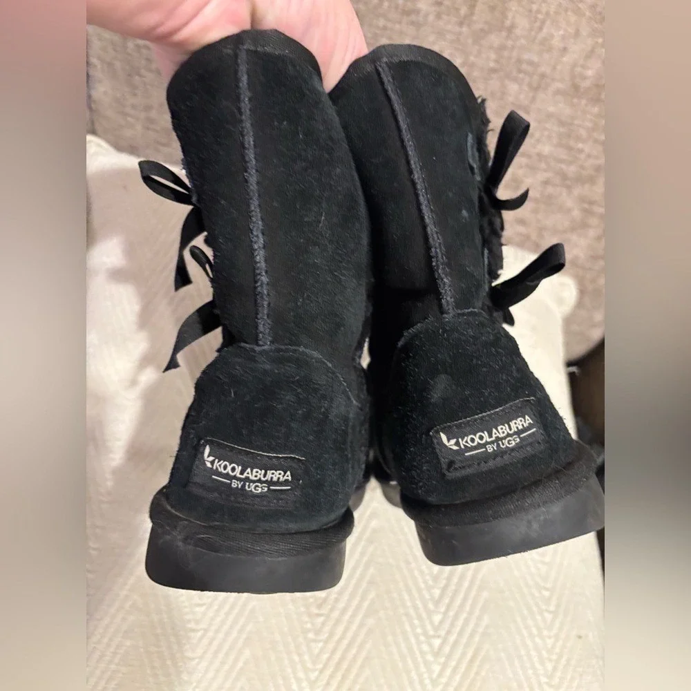 Koolaburra Black‎ Suede Bow-Back Winter Boots